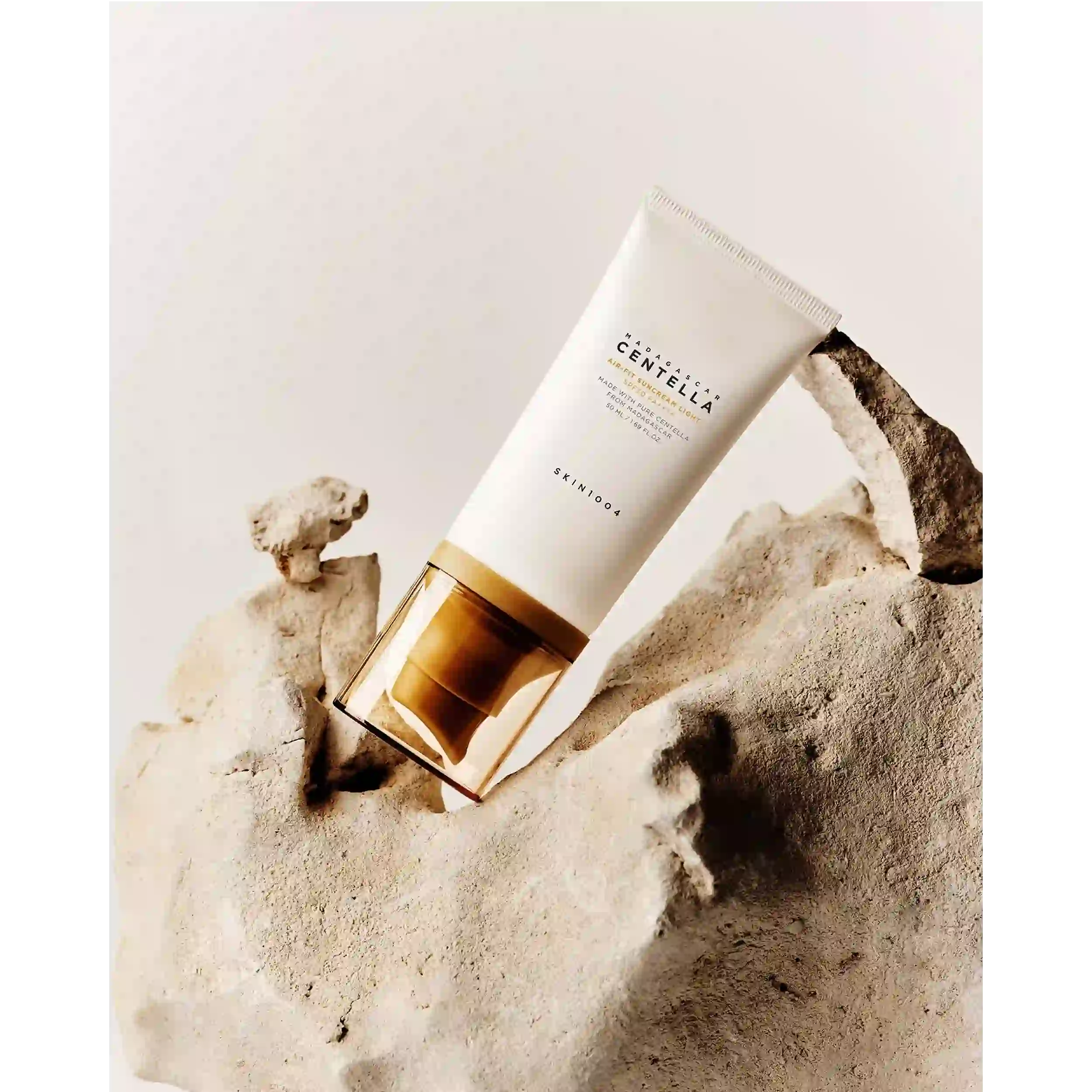 خرید و قیمت ضد آفتاب سنتلا Air-Fit Sunscreen Light